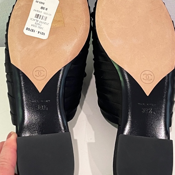 Chanel Knotted Black Satin Mule Flat Slide NEW Size EU 39.5/ US 9 MSRP $950 - Picture 8 of 11